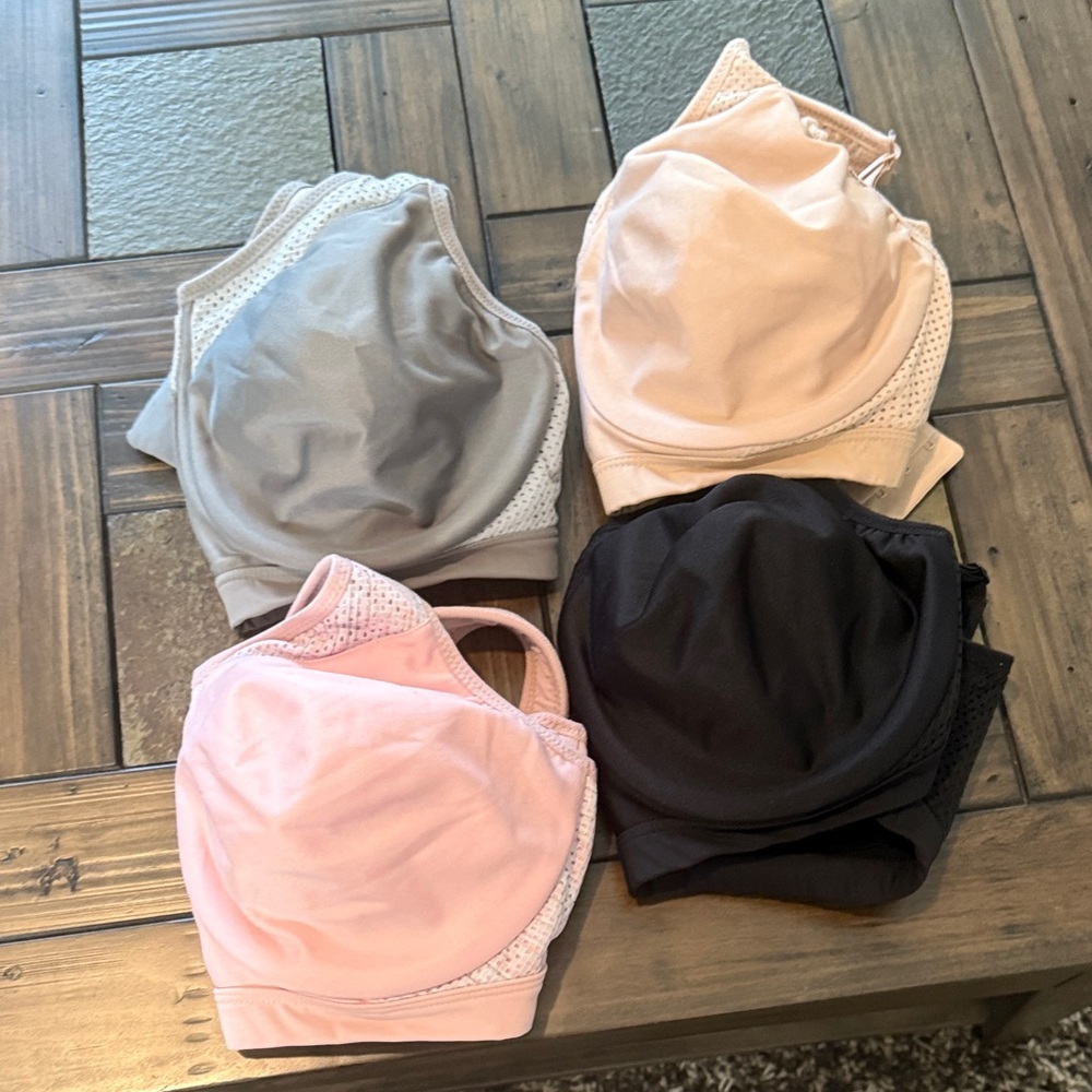 Women's  Full Coverage underwire sports bra bundle of 4 bras. 36 DD